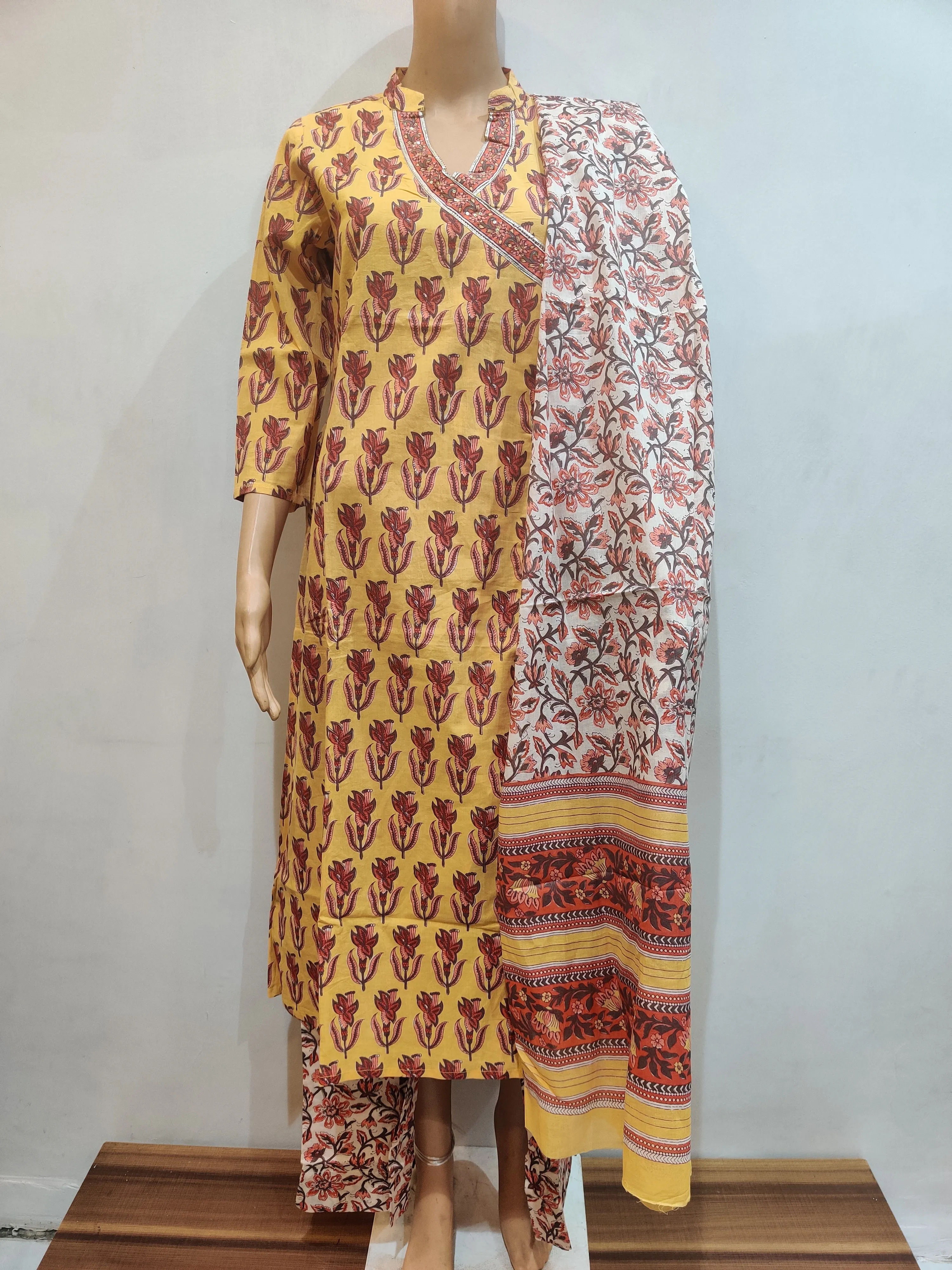 Hellebore Kurta pant dupatta set