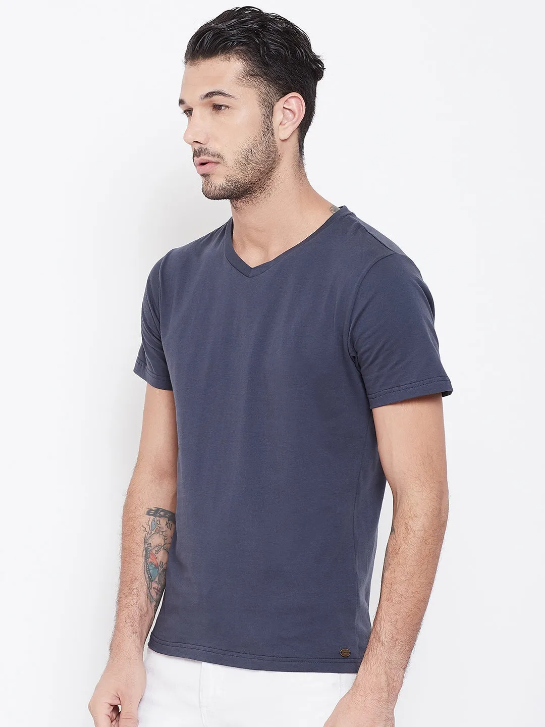 Men Navy Blue Solid V Neck T-shirt