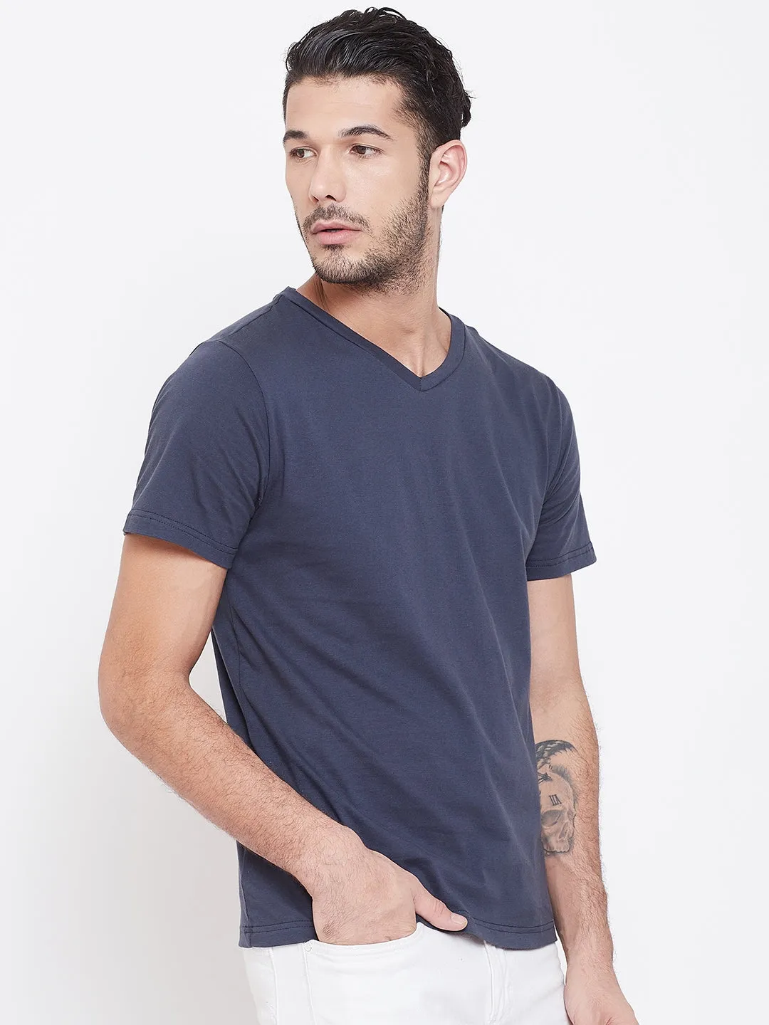 Men Navy Blue Solid V Neck T-shirt